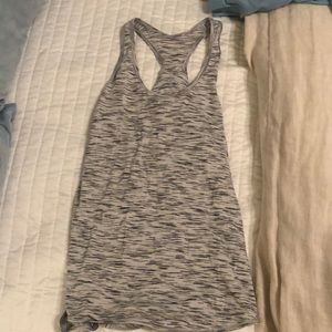 Lululemon workout tank